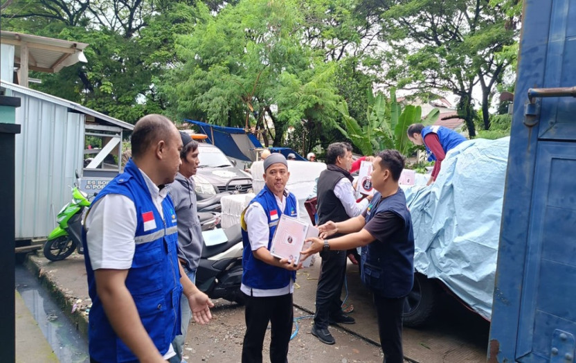 Banjir Landa Sejumlah Wilayah Makassar, Gubernur Sulsel Kerahkan Tim Tagana dan Dinsos