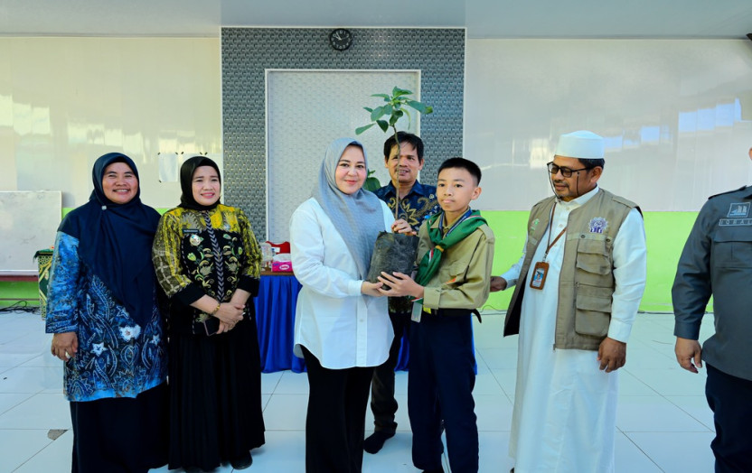 Edukasi Lingkungan dan Kesehatan di Sekolah Jadi Fokus Kunjungan Wagub di Sidrap